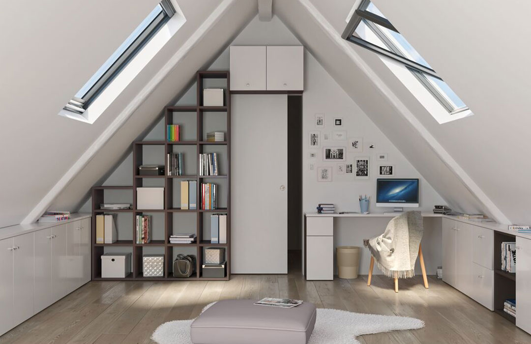 Aménagement sogal intérieurs d'un bureau sous pente