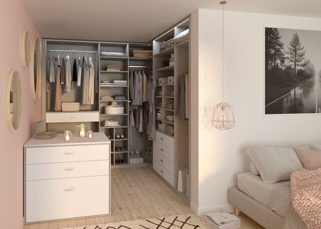 Un dressing ouvert dans votre chambre