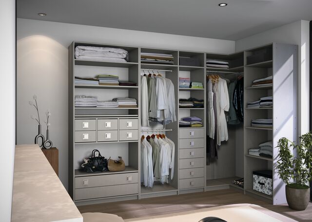 Aménager un dressing d'angle pour la chambre